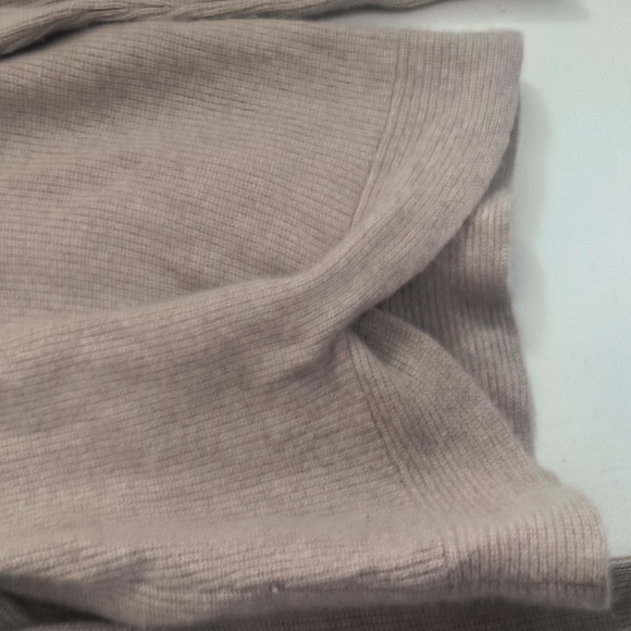 Garnet Hill Oatmeal Beige 100% Cashmere Twist Front Chunky Knit Sweater Sz Large - Picture 11 of 17